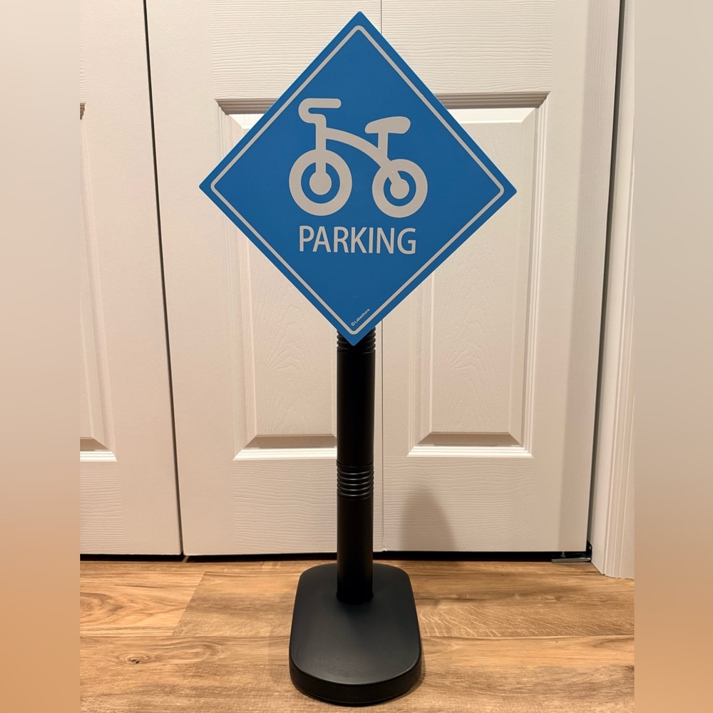 Lakeshore Learning Keep it Safe! Street Sign - Parking